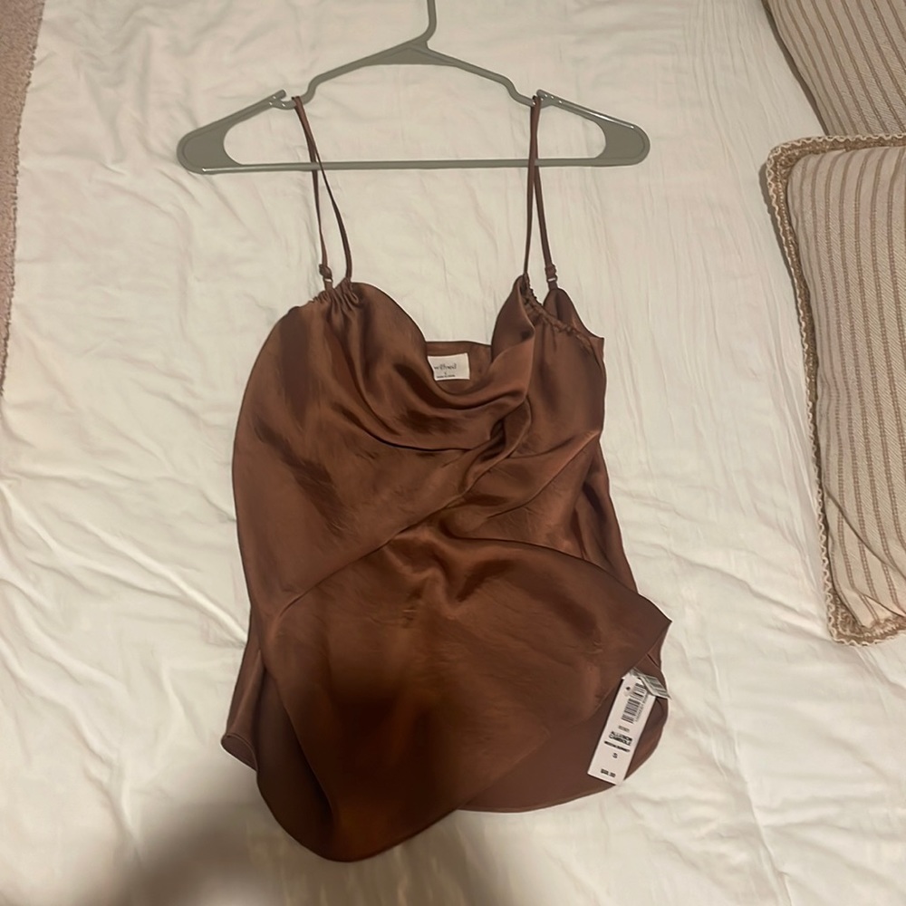 Aritzia allusion camisole in matcha sorbet